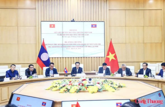 Lao, Vietnamese Ministers Hold Talks to Address Fuel Supply Challenges